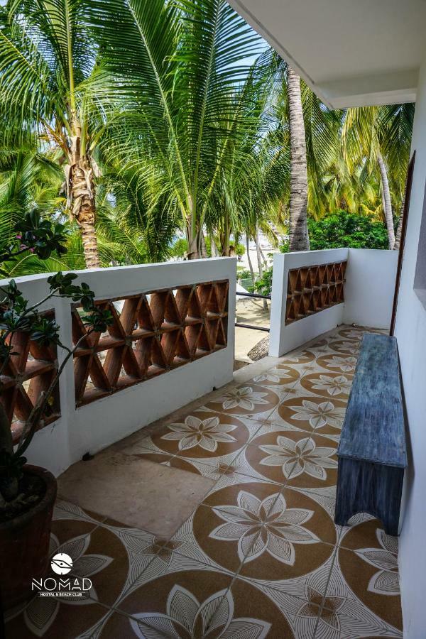 Nomad Beach House Hotel ปูแอร์โตเอสกอนดิโด ภายนอก รูปภาพ